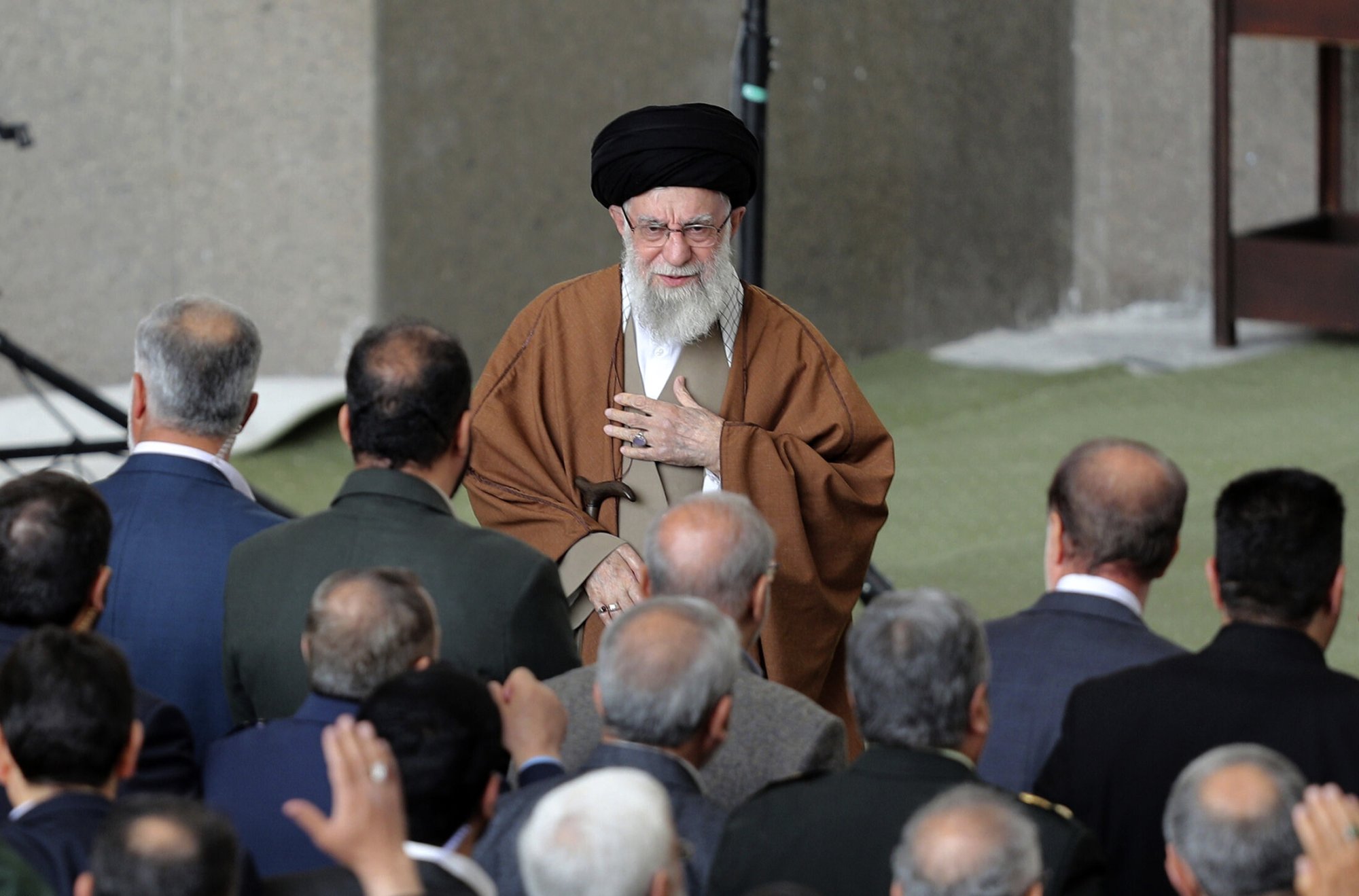 Spanning VS-Iran loopt op: Trump waarschuwt voor 'ongekende bombardementen'